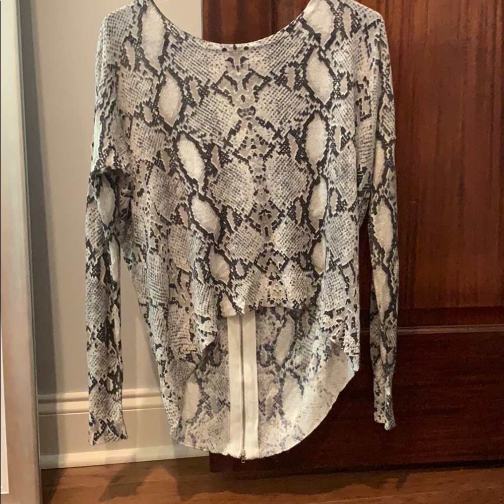 Snake print/ Olivaceoms shirt/ Size S